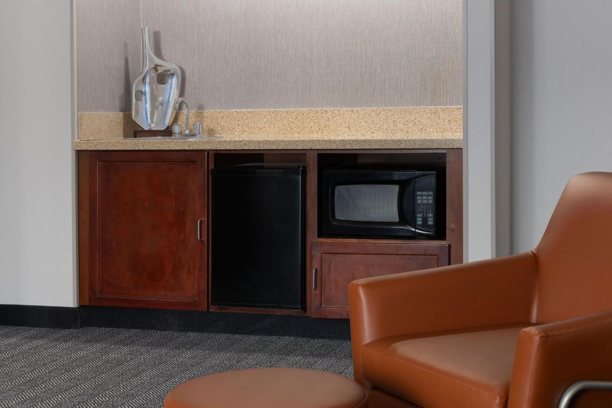 Hotel Courtyard By Marriott Ontario Rancho Cucamonga Zewnętrze zdjęcie