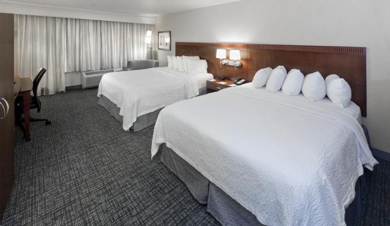 Hotel Courtyard By Marriott Ontario Rancho Cucamonga Zewnętrze zdjęcie