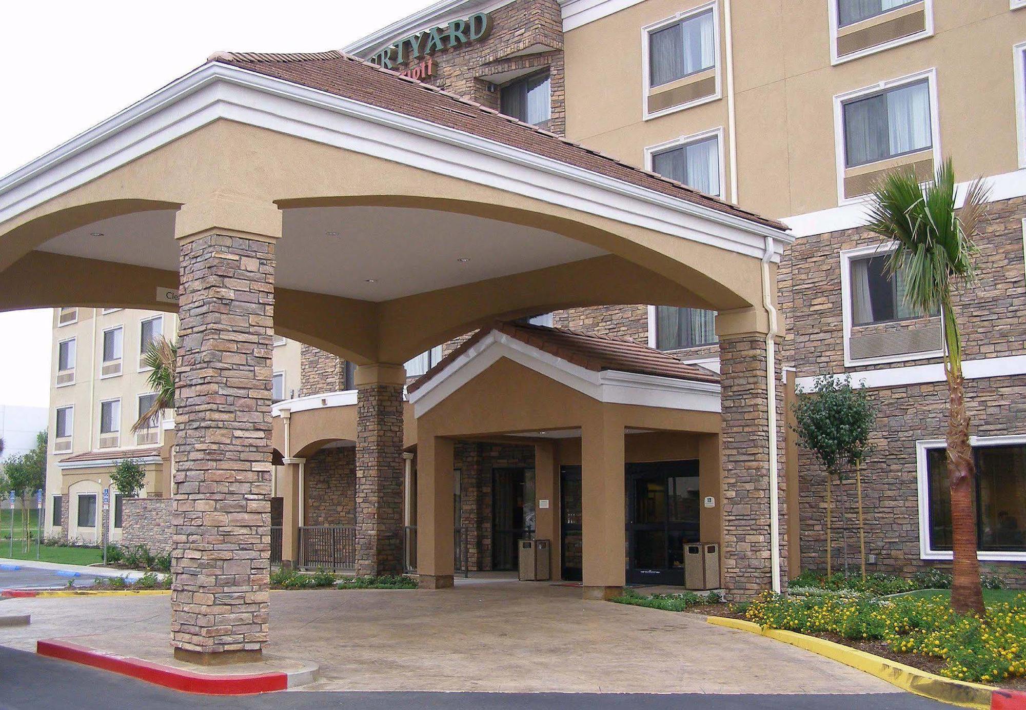 Hotel Courtyard By Marriott Ontario Rancho Cucamonga Zewnętrze zdjęcie